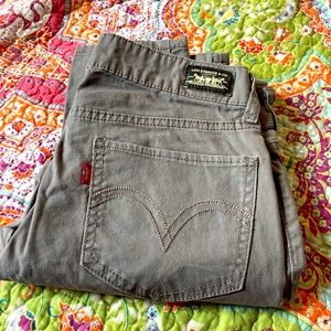 Levi’s 535 dark gray leggings